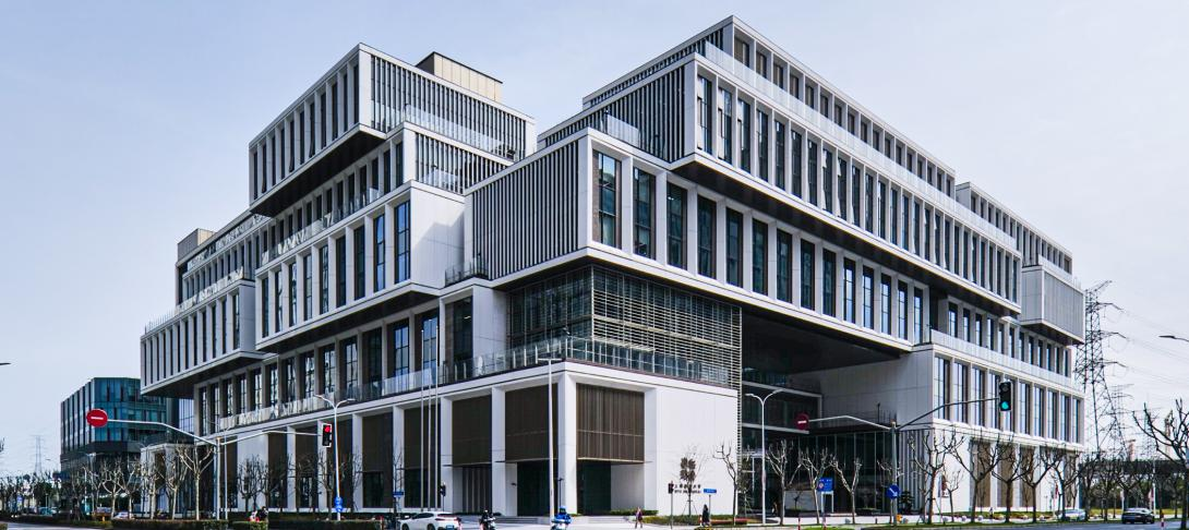 高层建筑阳台栏杆